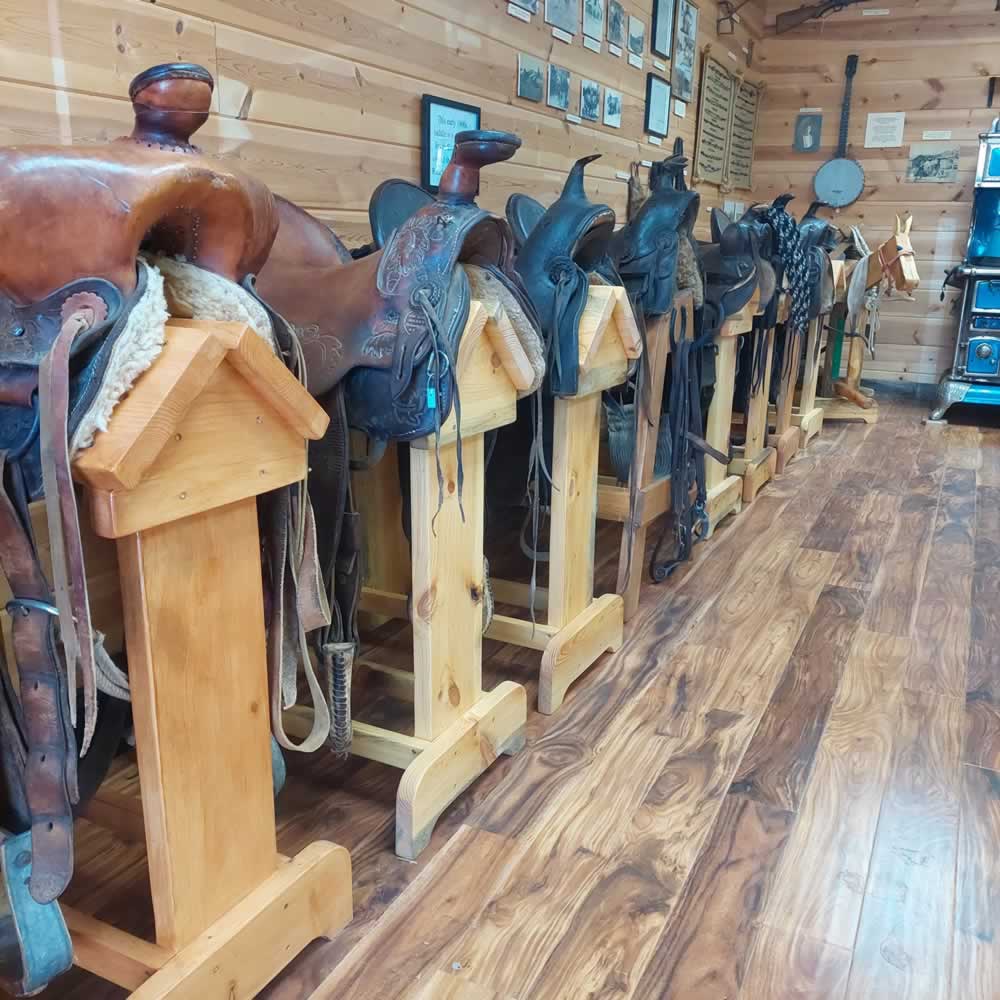 Hulett-Museum-Gallery-38